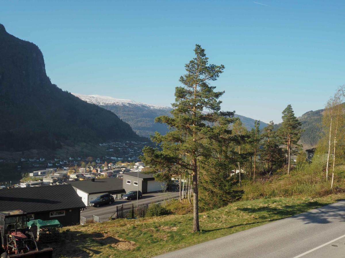 Stryn Stor Og Moderne Leilighet Екстер'єр фото